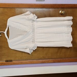 White dress, size 1XL